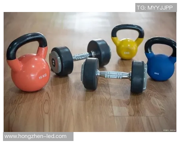 掌握哑铃推胸的正确方法提升肌肉力量与健身效果的全面指南